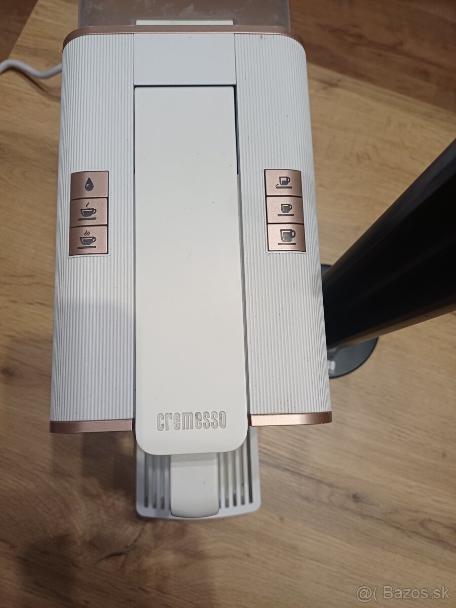 Cremesso kávovar na kapsule - 2