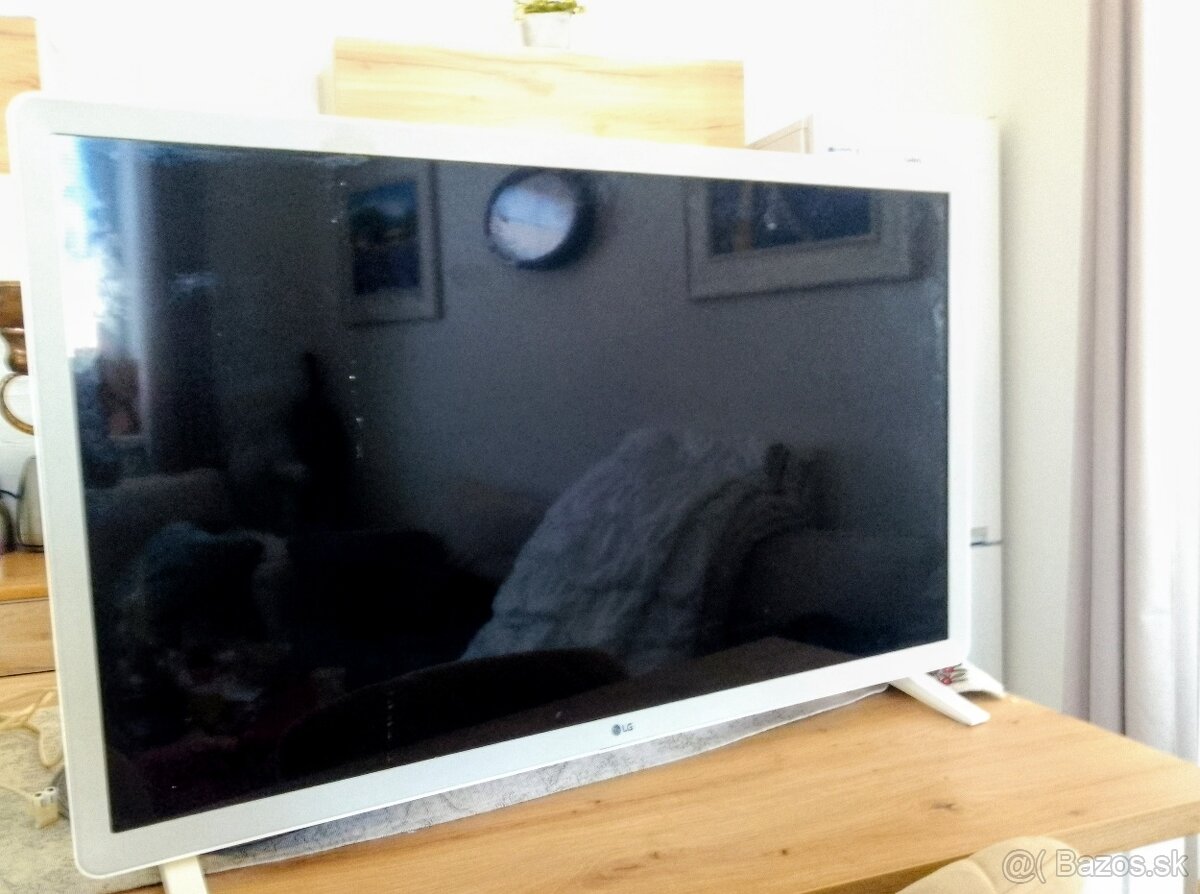 LG TV - 2