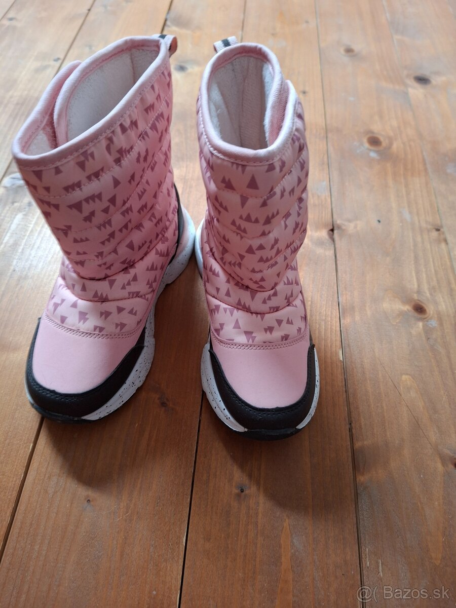 Predám dievcenské snehule - 2