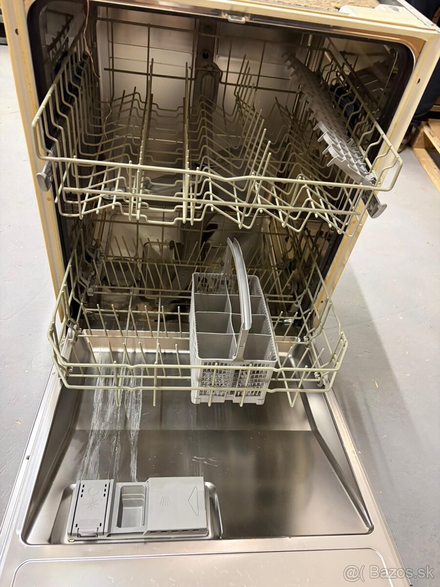 Umývačka siemens sl64m359eu - 2