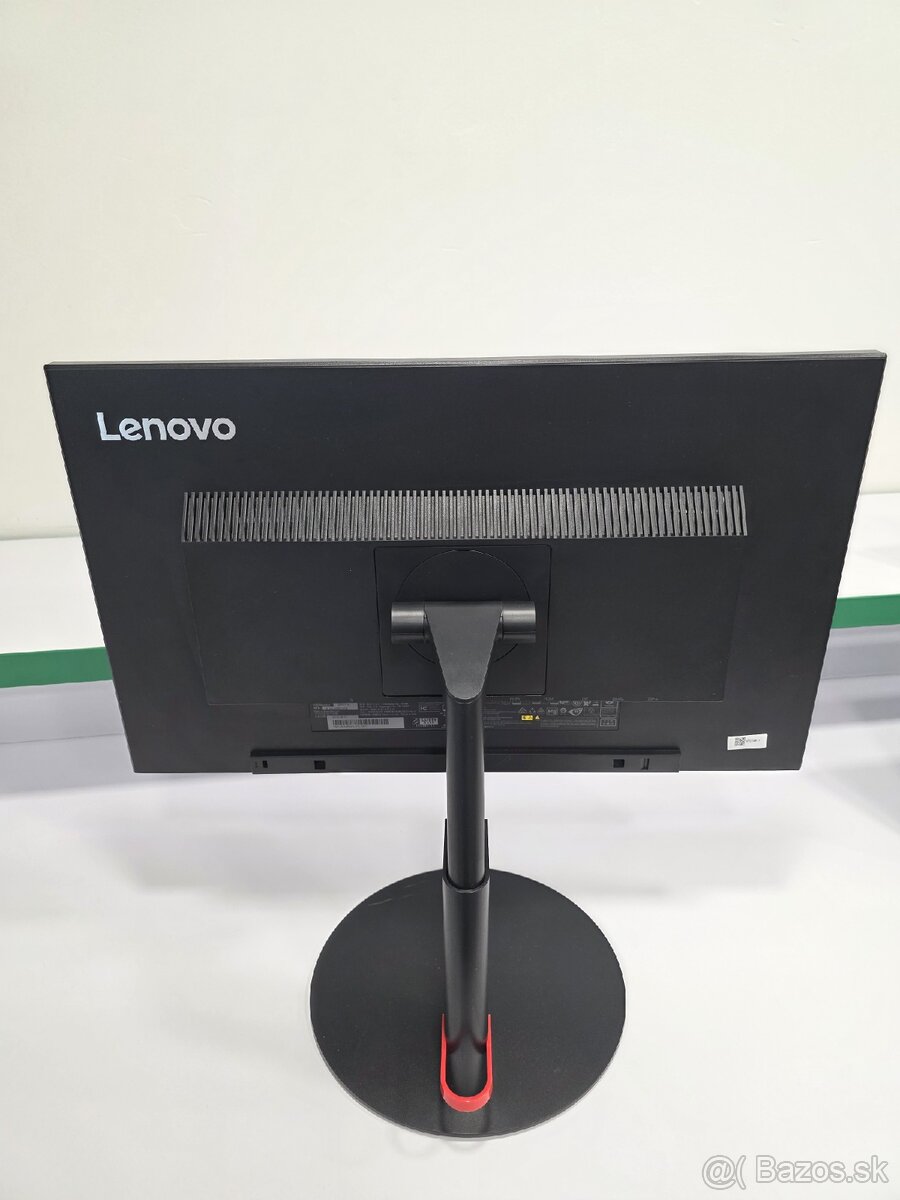 Predám Lenovo ThinkVision 24" P24h-10 - 2