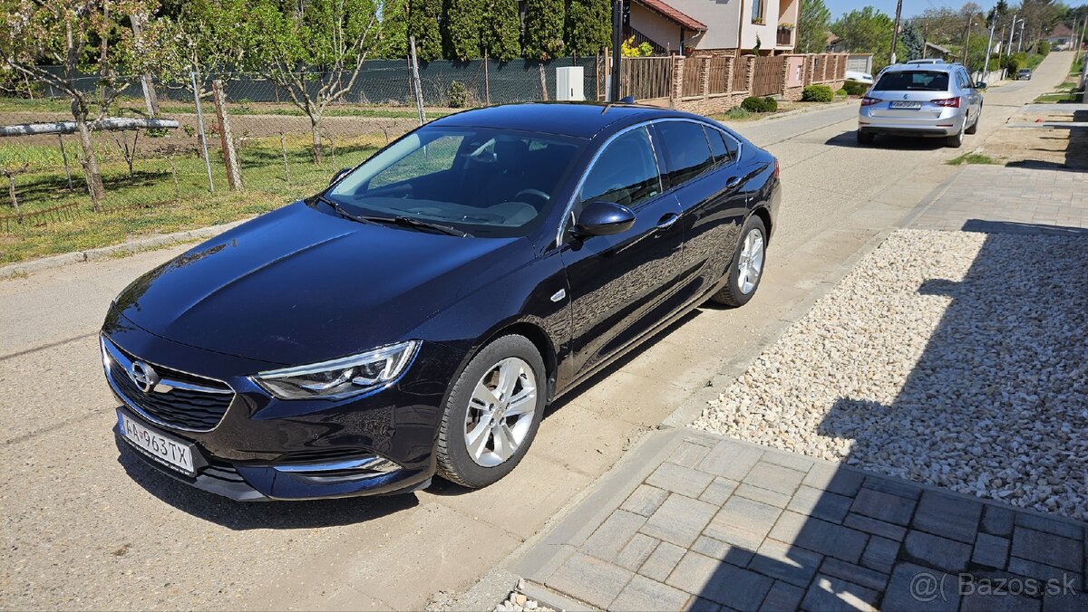Opel insignia - 2