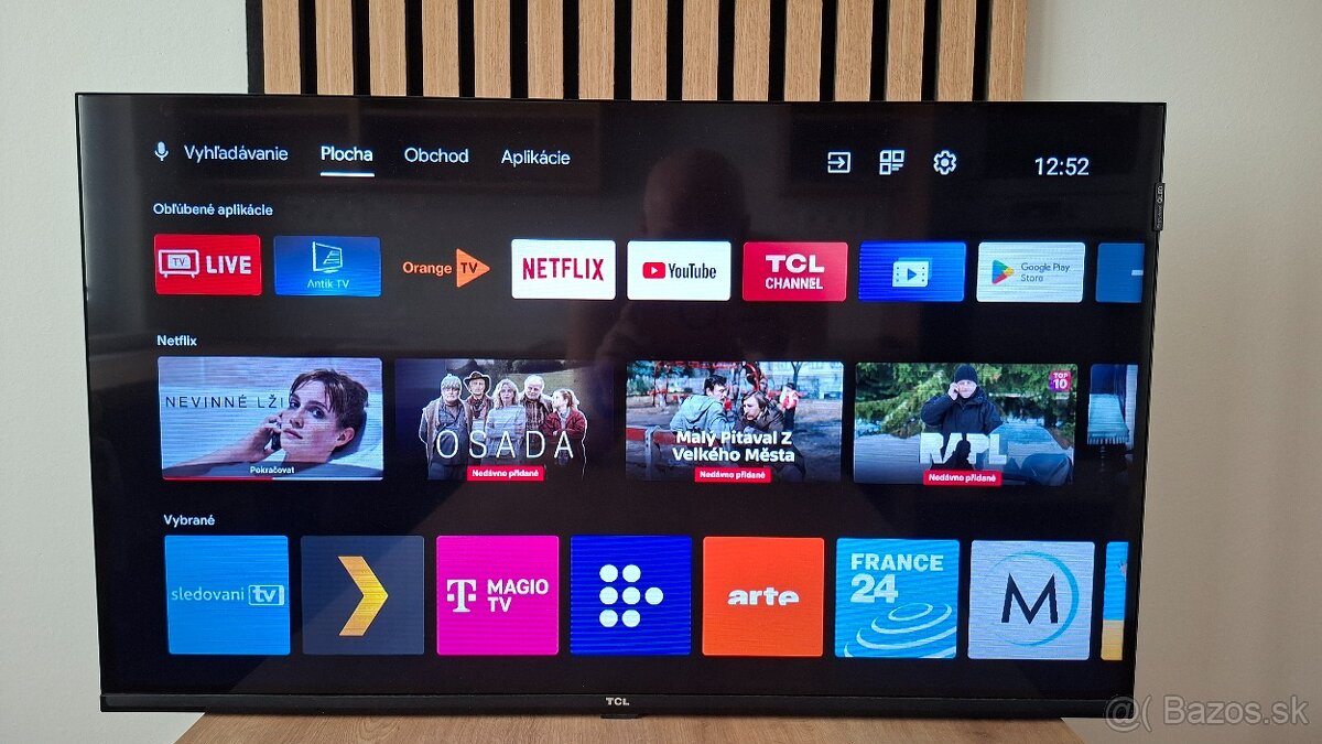 TCL 32S41K QLED 32" Smart TV - 2