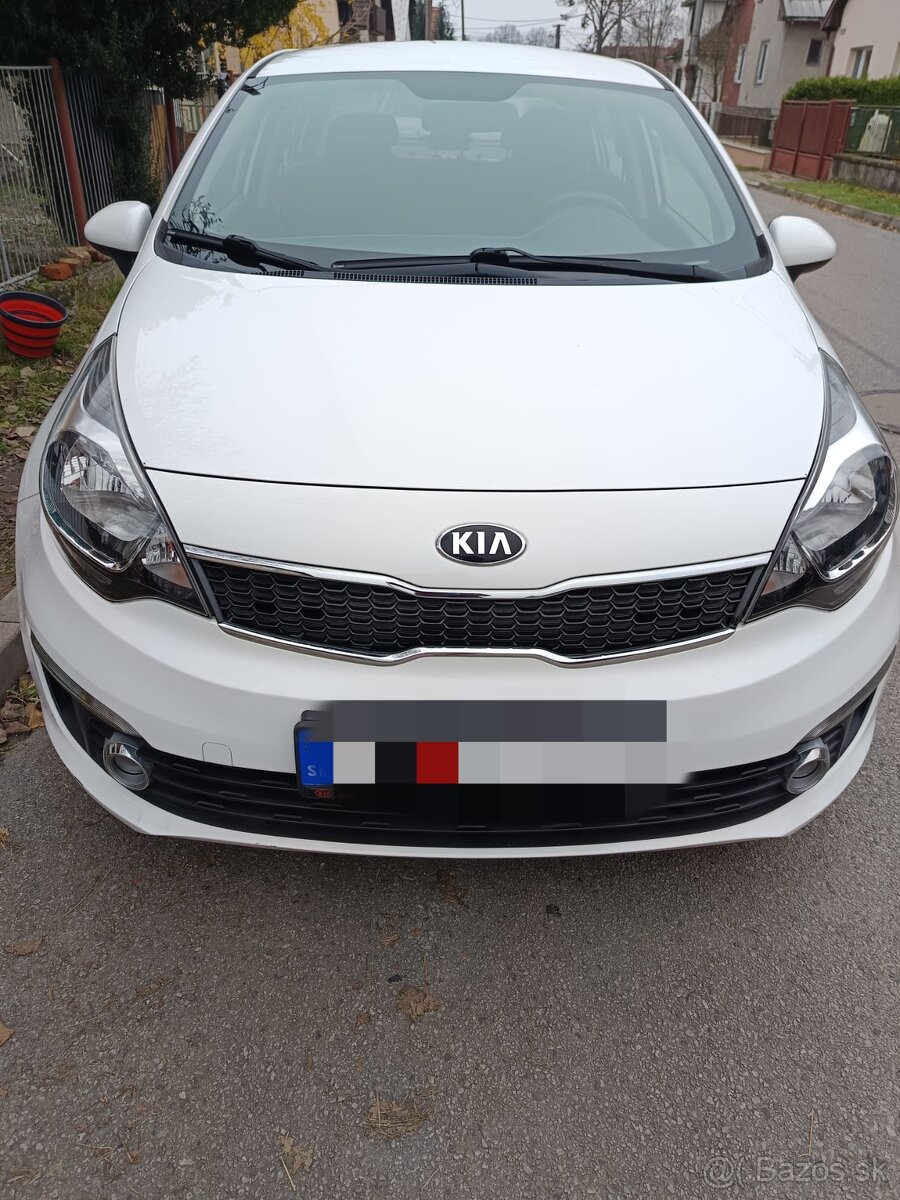 Predám KIA RIO sedan 1,2 málo jazdená - 2