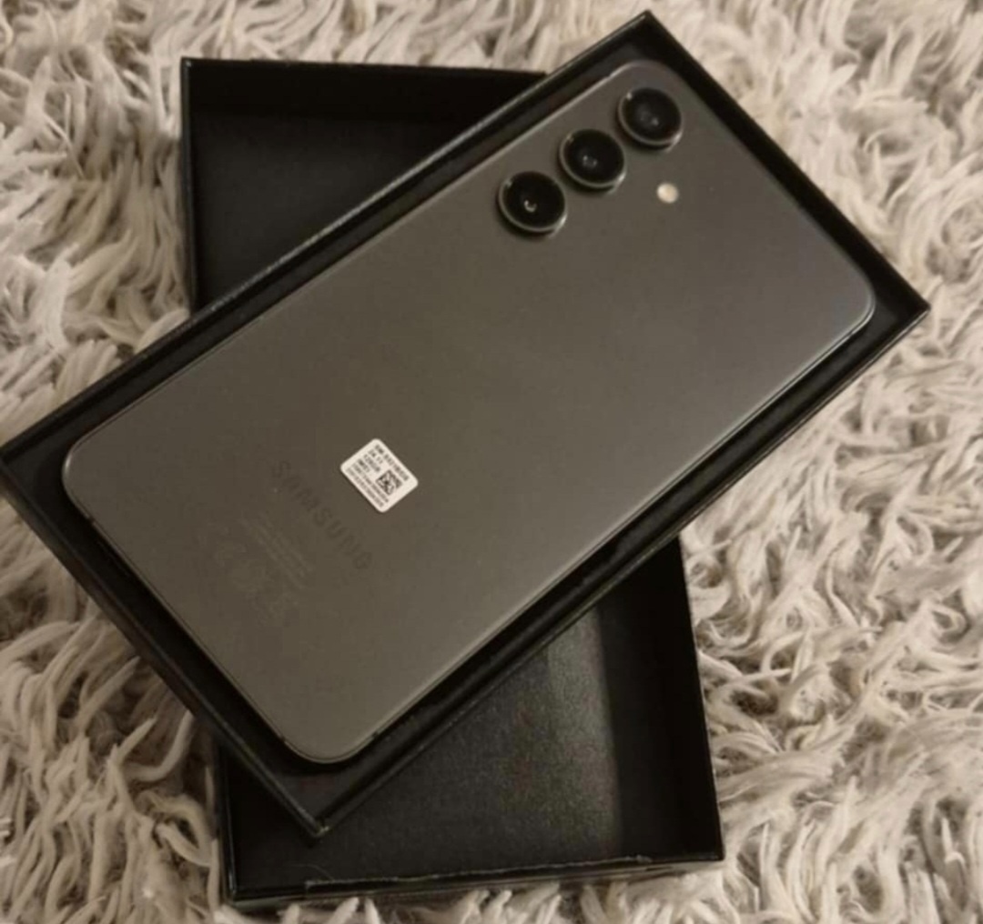 Samsung galaxy S24 128GB SmartTag 2 + Galaxy Buds FE - 2