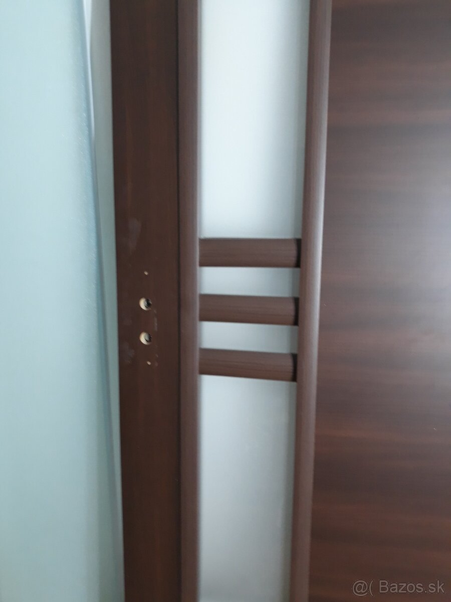 Dvere tmavohnede 70cm prave - 2