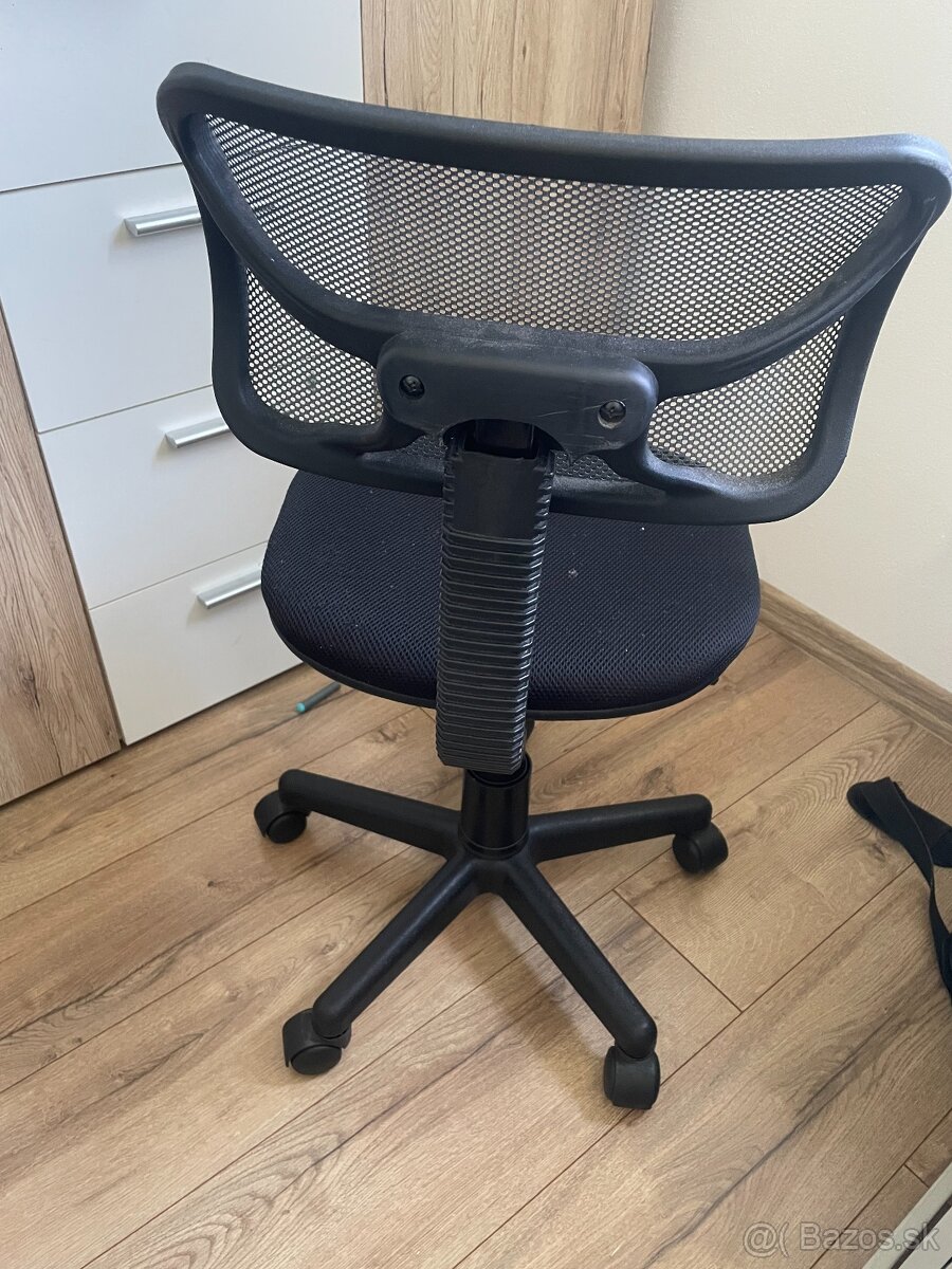 detská stolička otočná k PC - 2