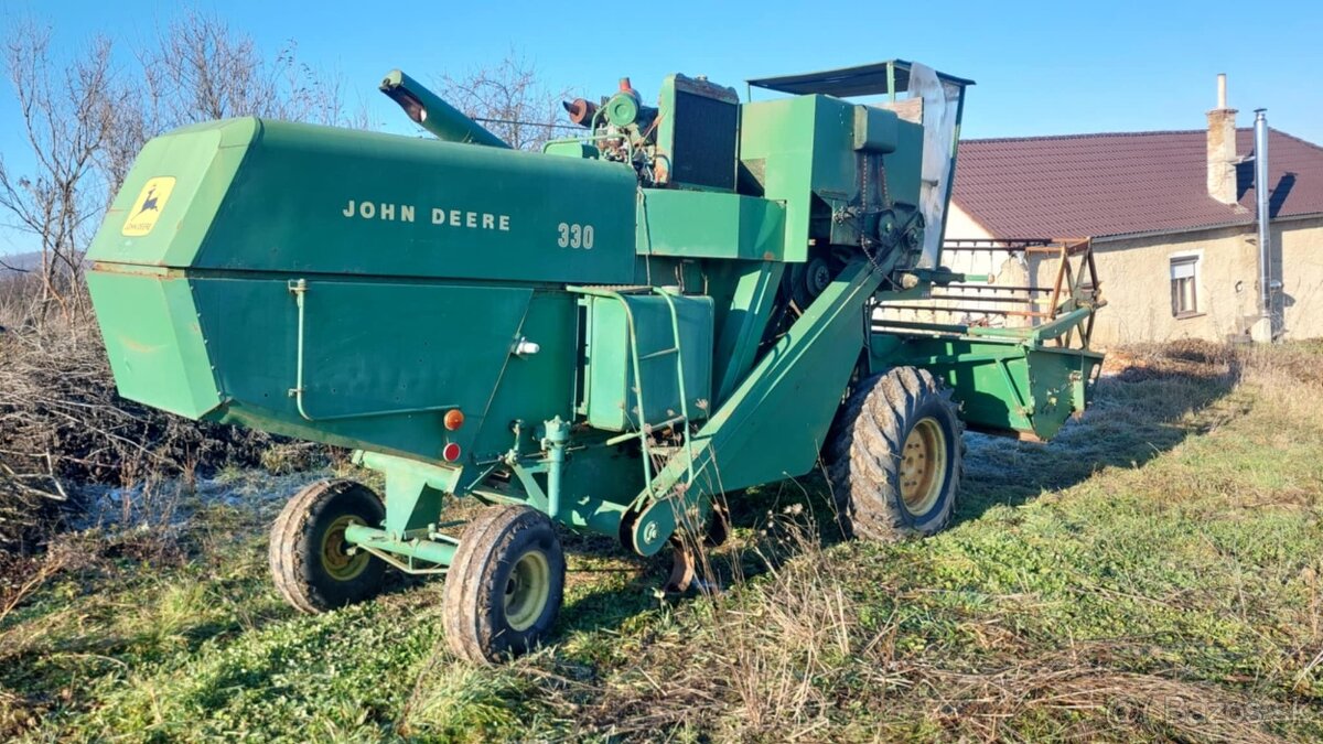 John Deere 330 Kombajn - 2