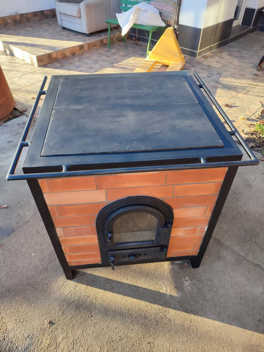 Tehlová pec na vykurovanie, piecka, krb. - 2