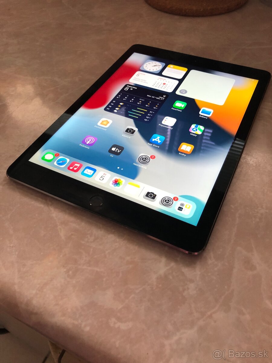 9.7” tablet iPad Air 2/ 64GB Cellurar Space Gray slabšia bat - 2