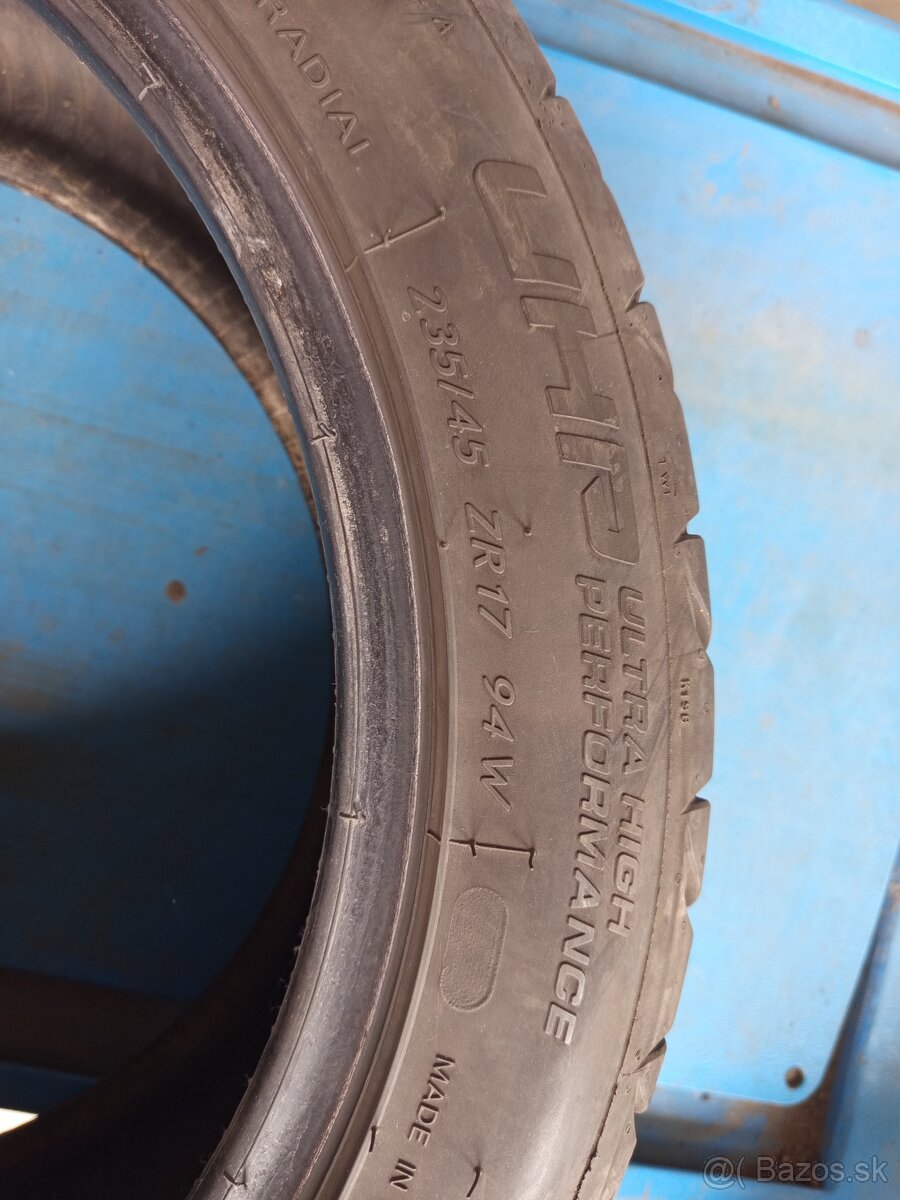 235/45R17 LETNÉ PNEUMATIKY - 2