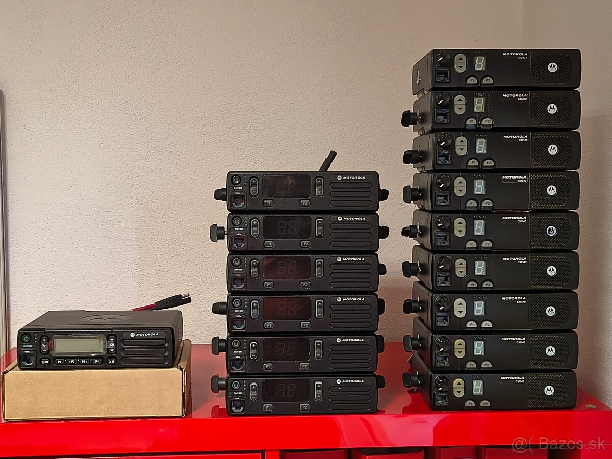 Vysielačky Motorola VHF do auta - 2