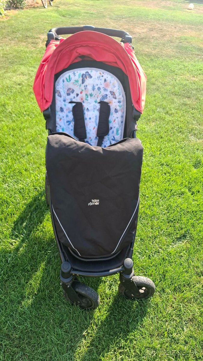 Predám Kočík Britax - 2
