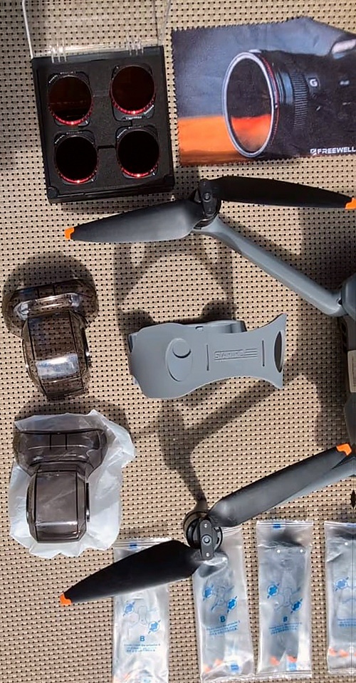 DJI Air 3 Fly More Combo - 2