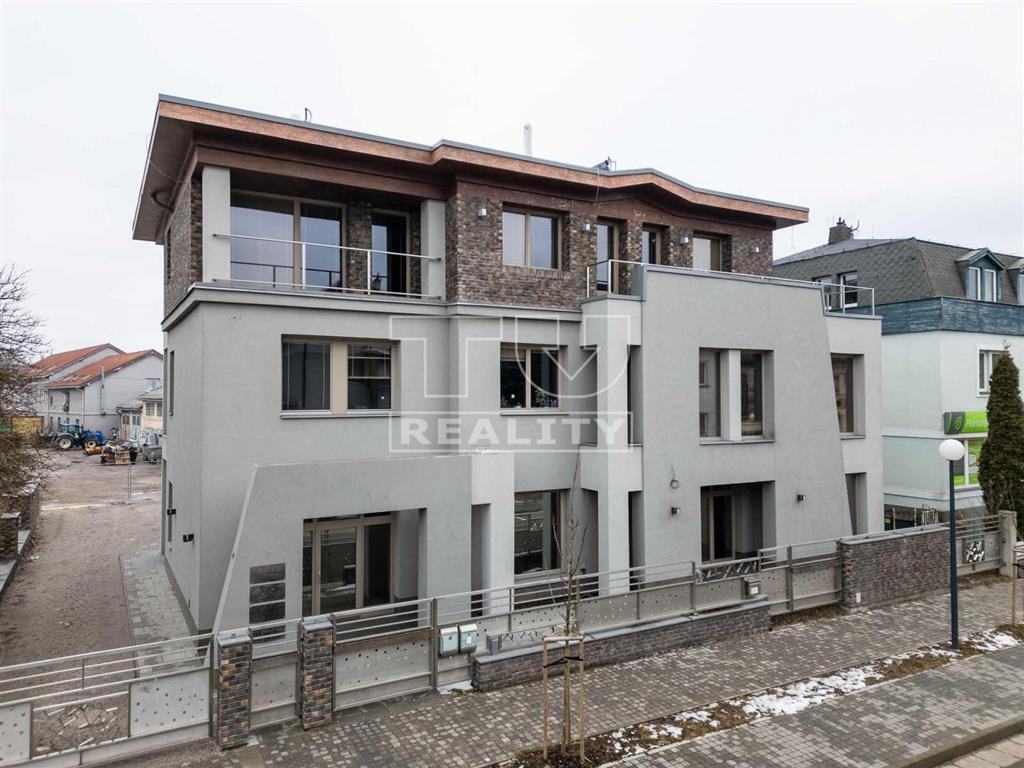 Novostavba - Polyfunkčný dom, 683m2, Centrum, Brezno - 2