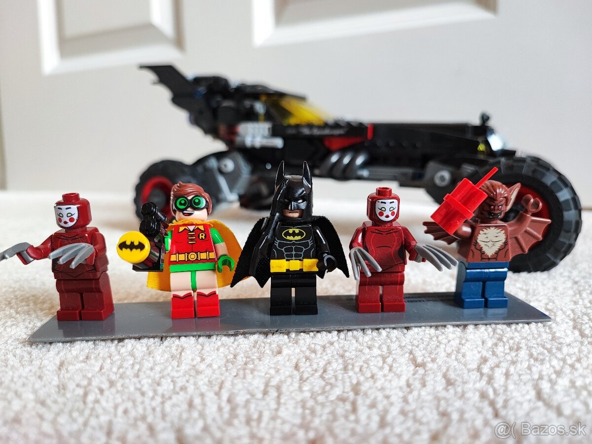 LEGO Batman™ Movie 70905 Batmobil - 2