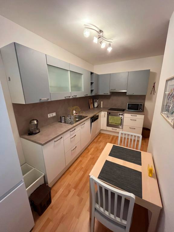 2-izb. byt v tehlovom dome, Záhradnícka ul., Ružinov - Nivy - 2