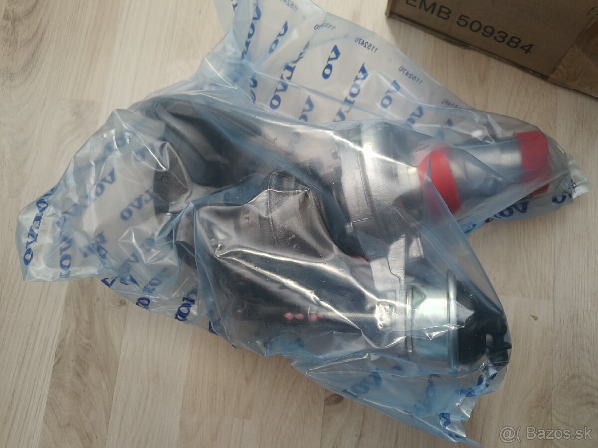 NOVE original Volvo / Renault turbo 1.9d - 2