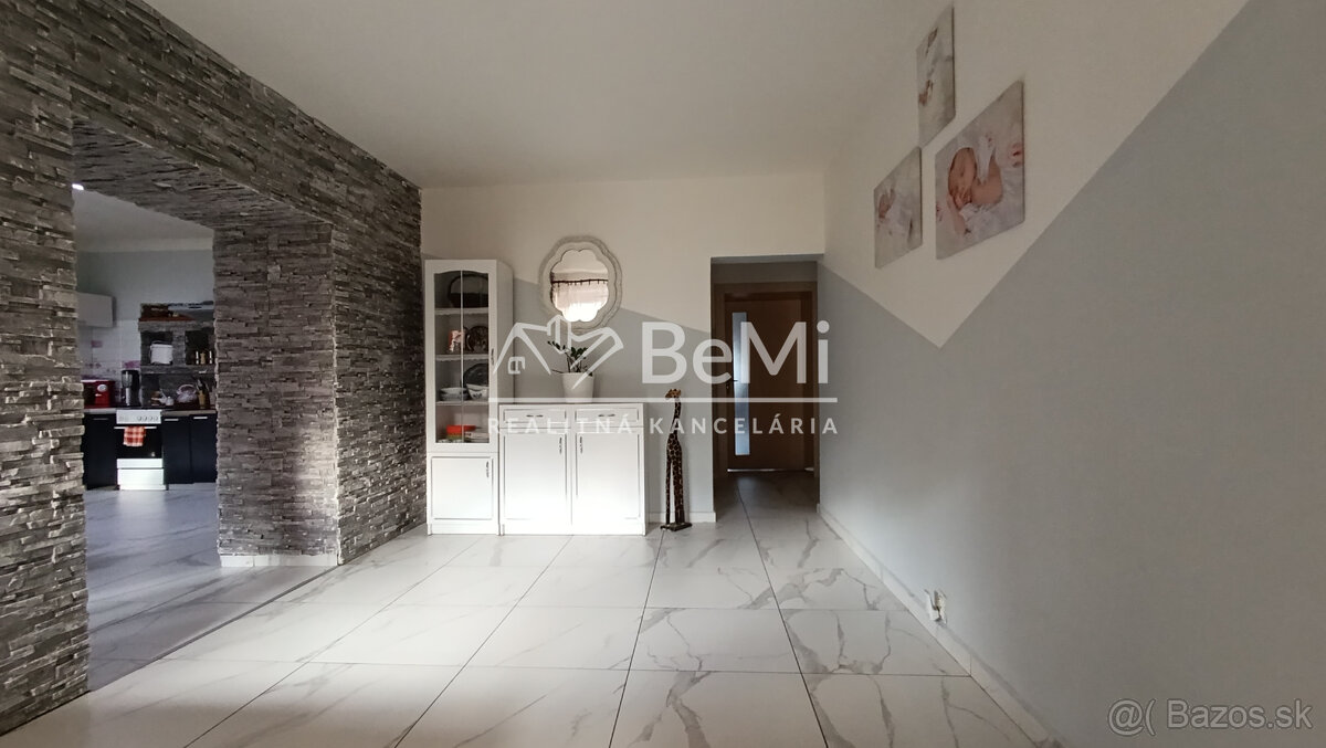 Rodinný dom v obci Slavošovce- NA PREDAJ - 77000,-Eur - 2