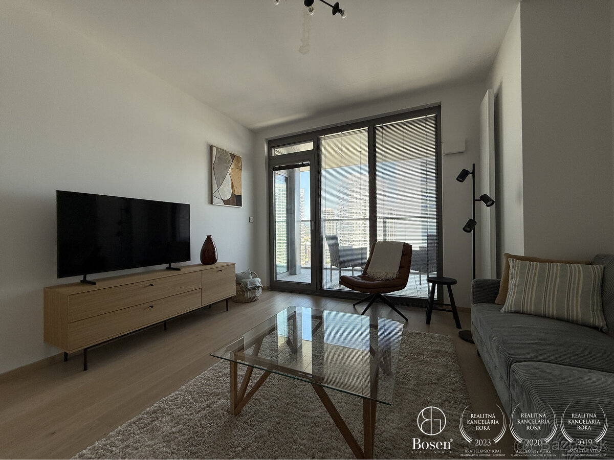 BOSEN | 2 izb.byt s loggiou na 17. poschodí v projekte EUROV - 2