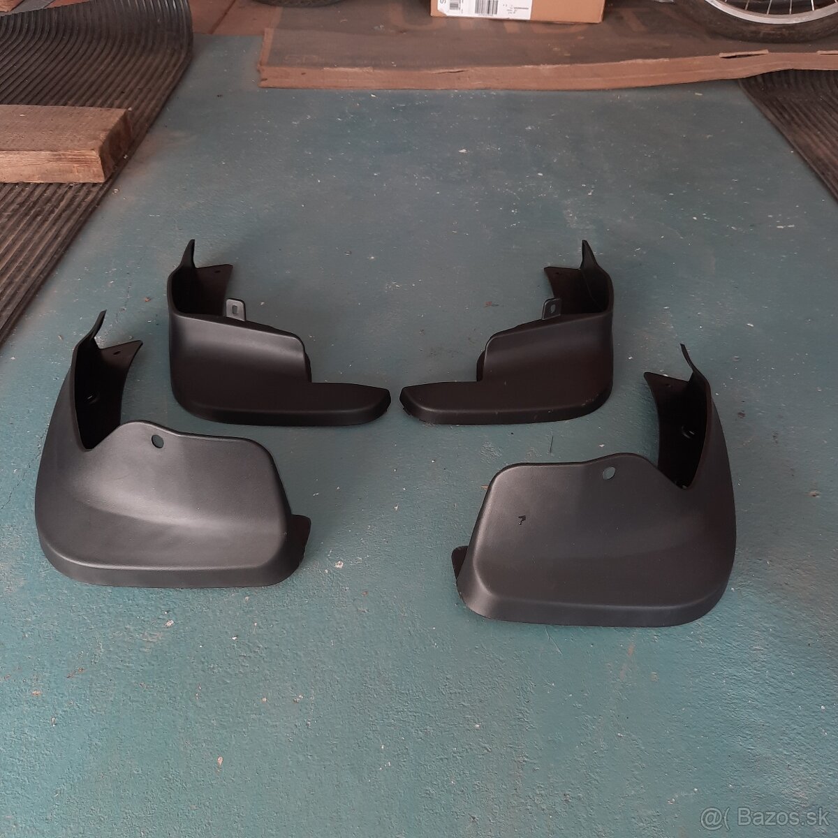 LAPAČE NEČISTOT NISSAN QASHQAI J 11 - 2