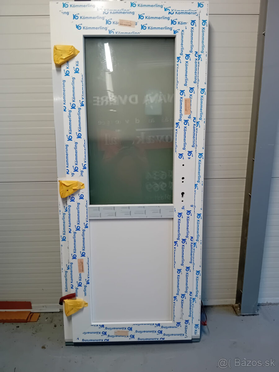 Vchodové plastové dvere SLOVAKTUAL biele - 2