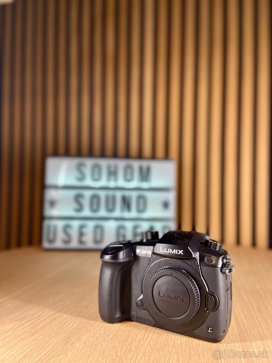 PANASONIC LUMIX DV-GH5 - 2