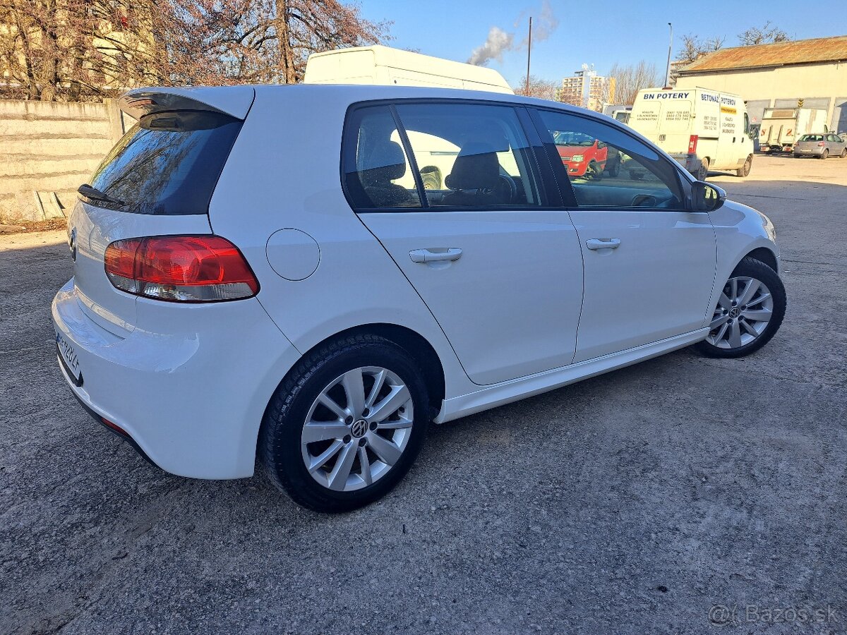 Volkswagen golf - 2