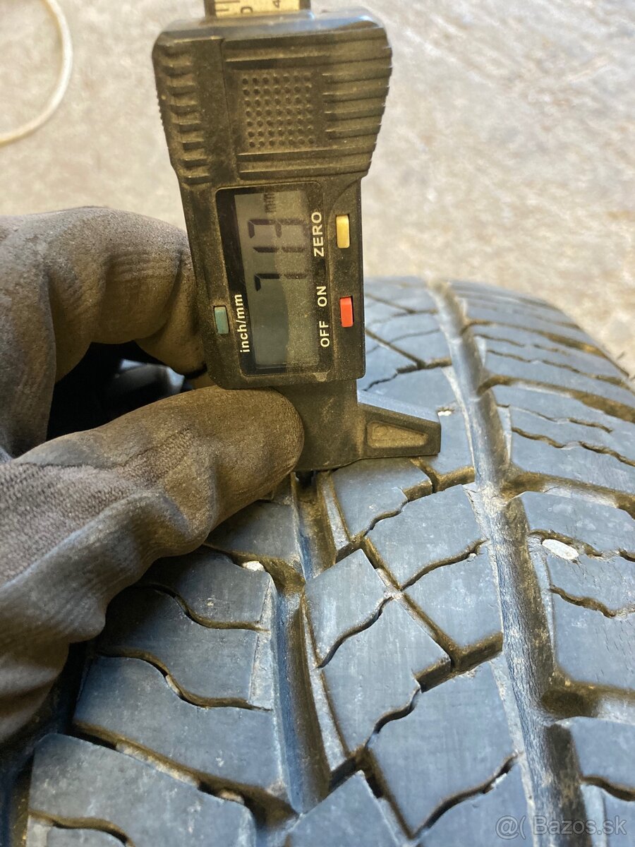 NEXEN ROADIAN AT 4X4 265/65 r17 - 2