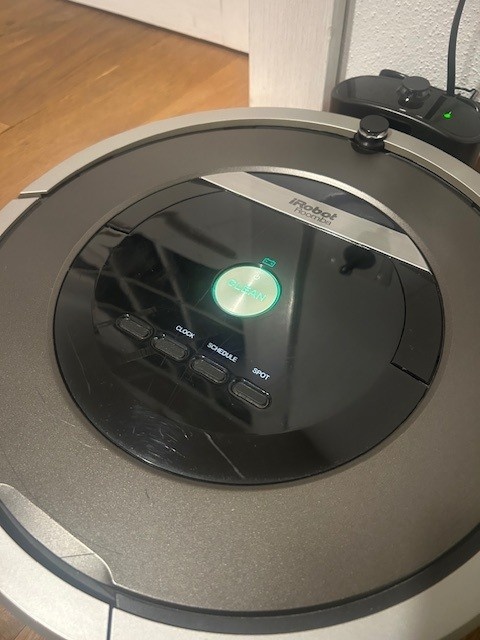 Robotický vysávač iRobot Roomba 870 - 2