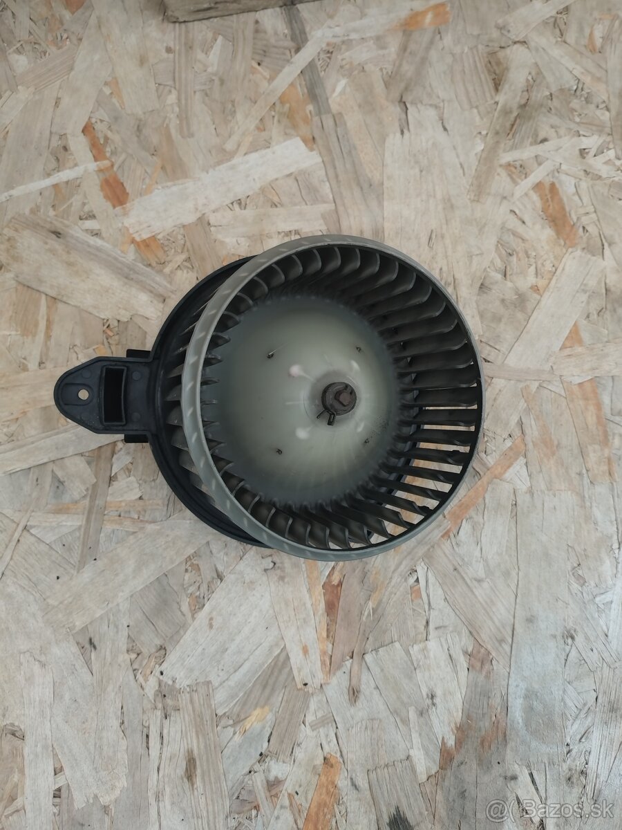 Audi A6 C5 allroad vnútorný ventilátor - 2