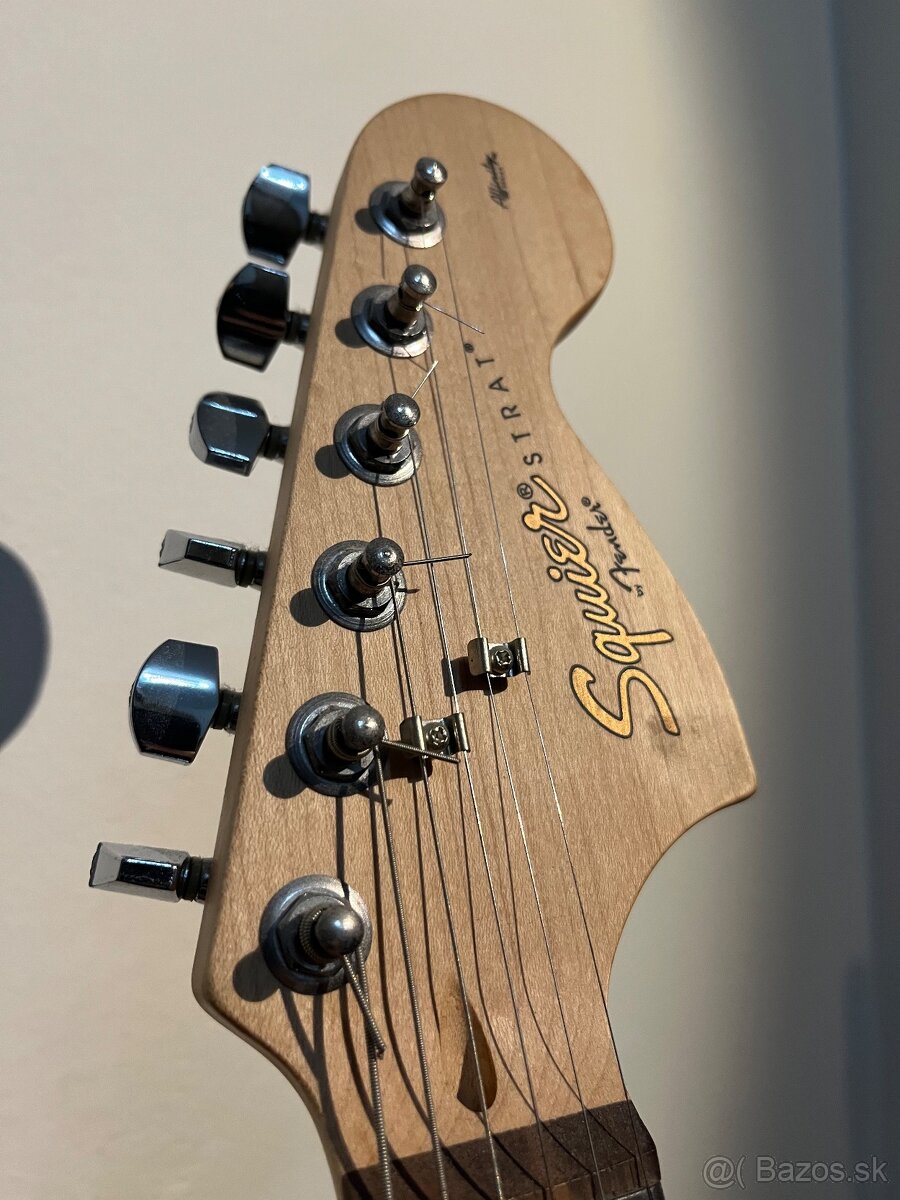 Fender Squier Affinity Stratocaster - 2
