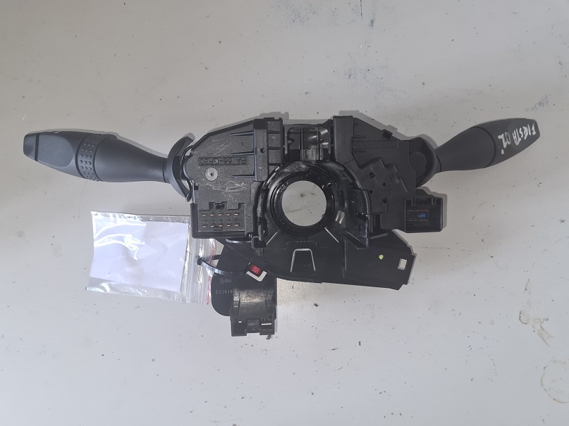 Prepínacie páčky Ford Fiesta 1S7T13335AE - 2