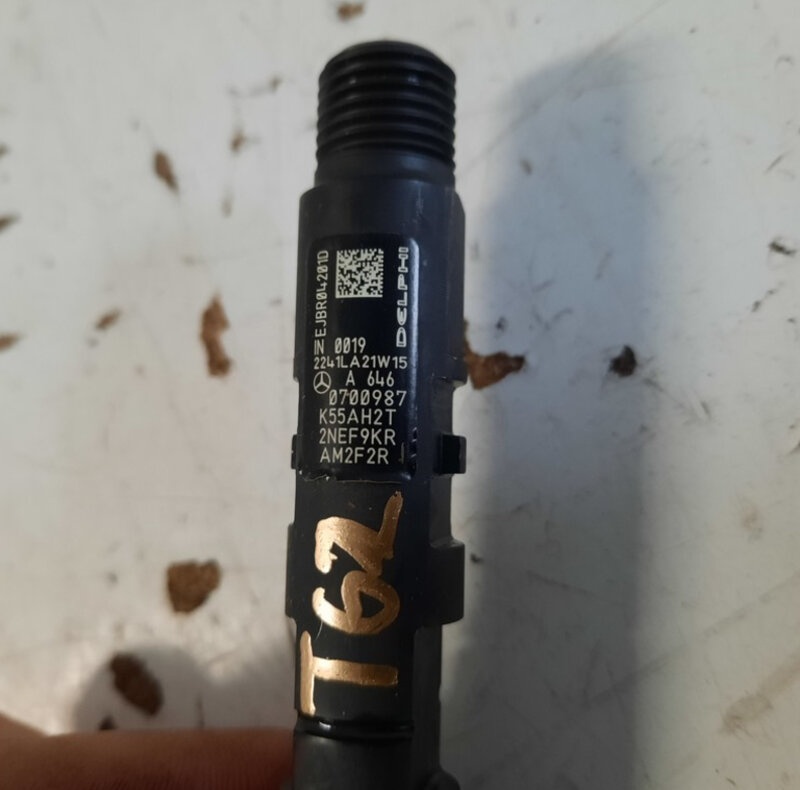 Tryska Mercedes C W204 E W211 2.2 CDI EJBR04201D A6460700987 - 2