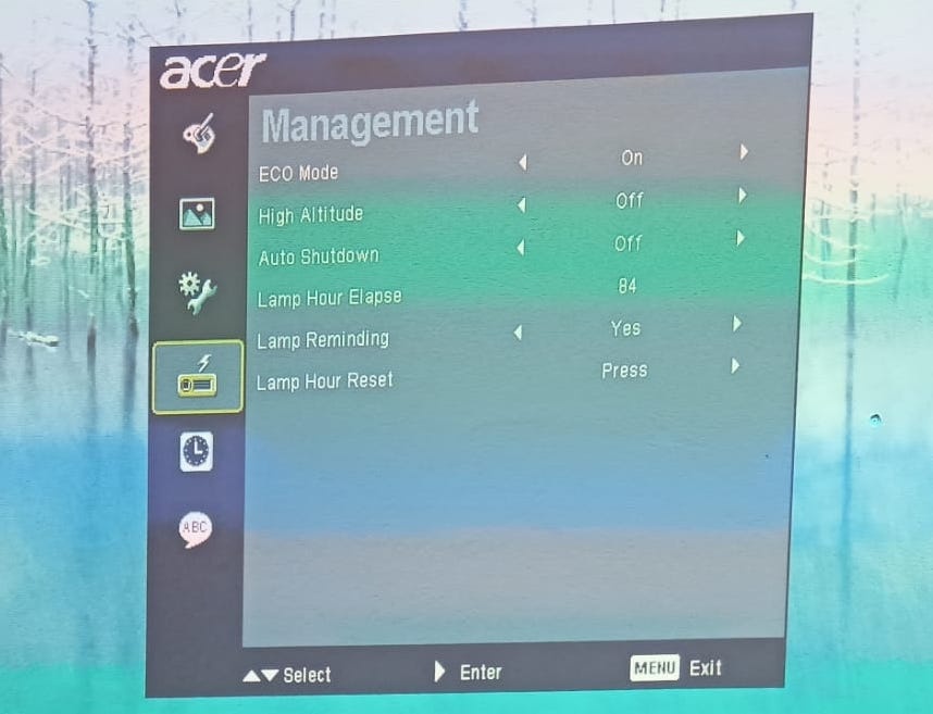 Predám projektor "ACER X110P DLP". - 2