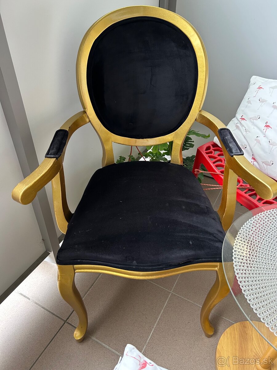 Stolička zlatá - 2