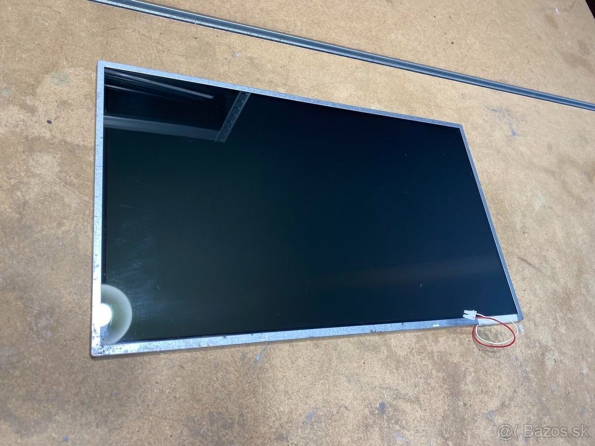 Predám použitý display do notebooku 15,6 palca - 2