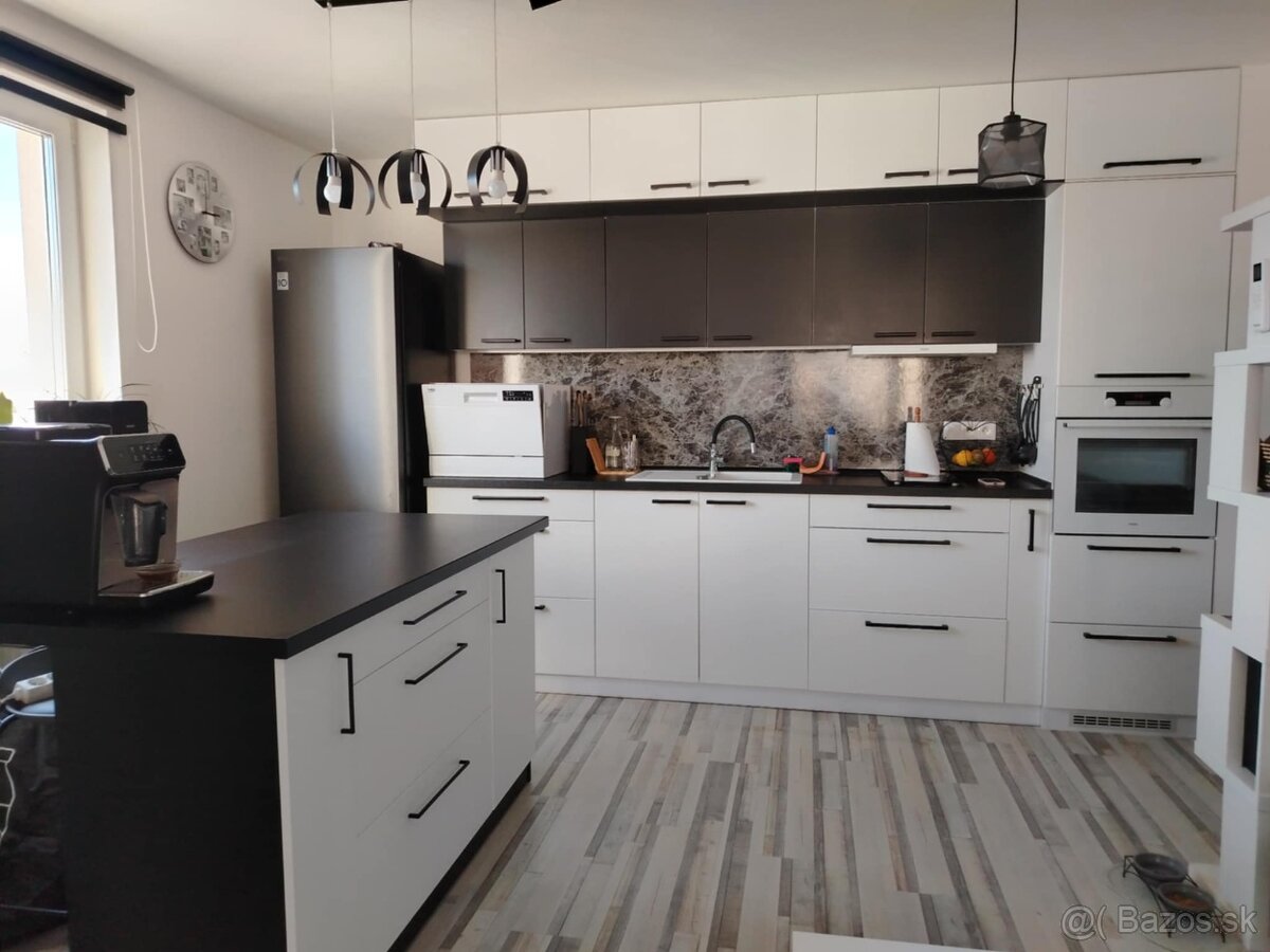 Predaj 2-izboveho bytu - 2