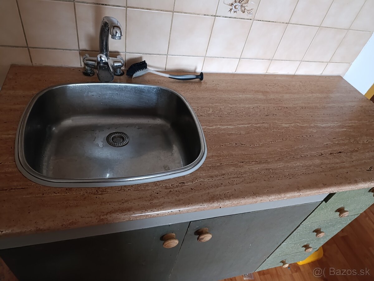 Kuchynská linka - 2