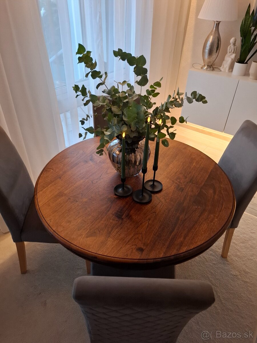 Jedálenský stôl - 2