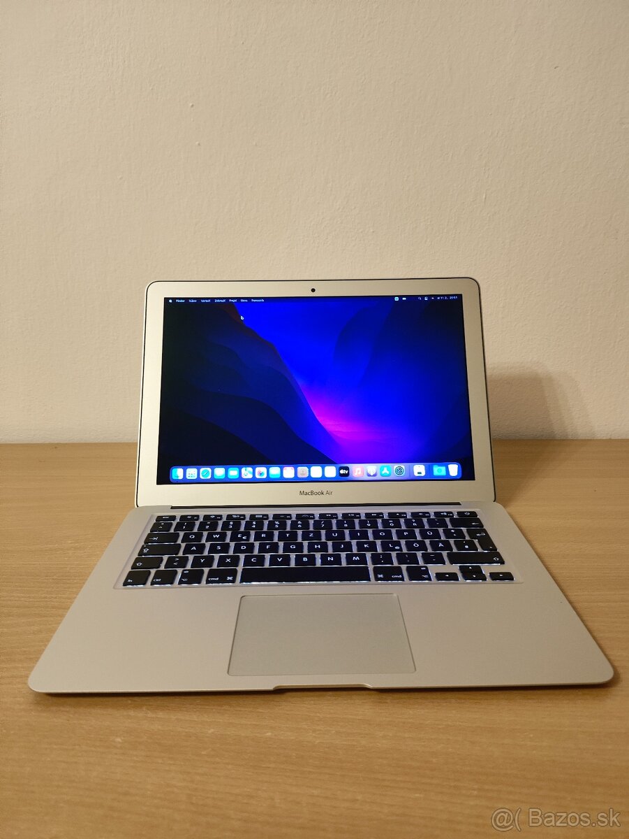 MacBook Air 13 2017 | Core i5 • 8GB • SSD - 2