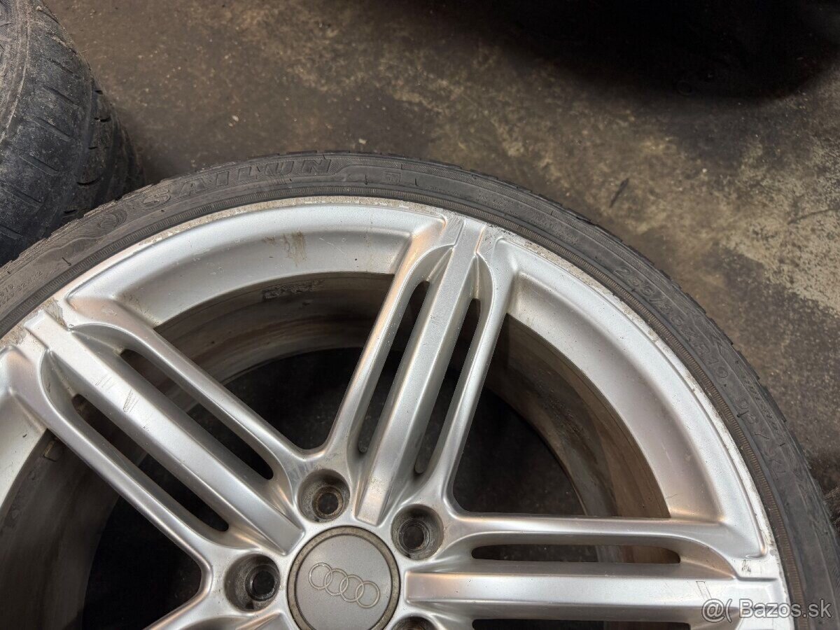 Audi Pompei r19 255/35 - 2