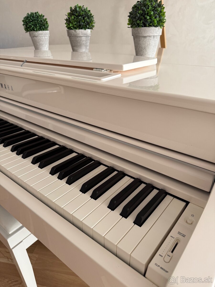Predám digitálny klavír YAMAHA CLP-665GPWH - 2