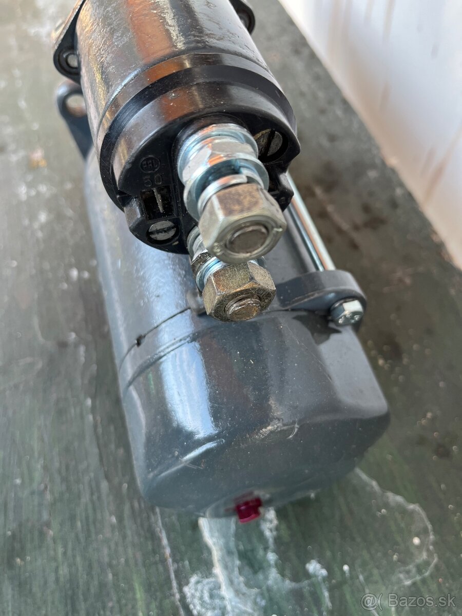 Starter Škoda 1000,100,15,120…… - 2