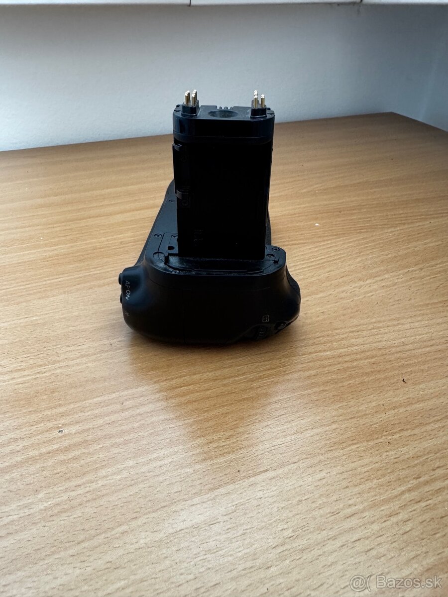 Batériový grip pre Canon 70D/80D - 2