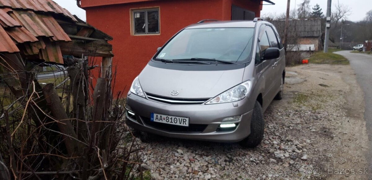 Toyota Previa - 2