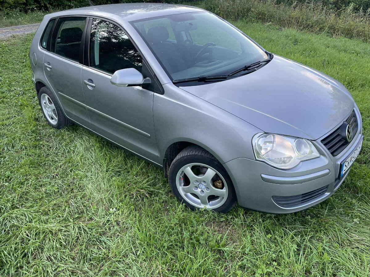 Volkswagen Polo - 2