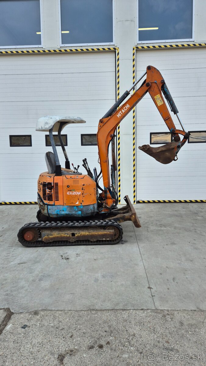 Na predaj: Hitachi EX20U – Minibager s mimoosovým kopaním - 2