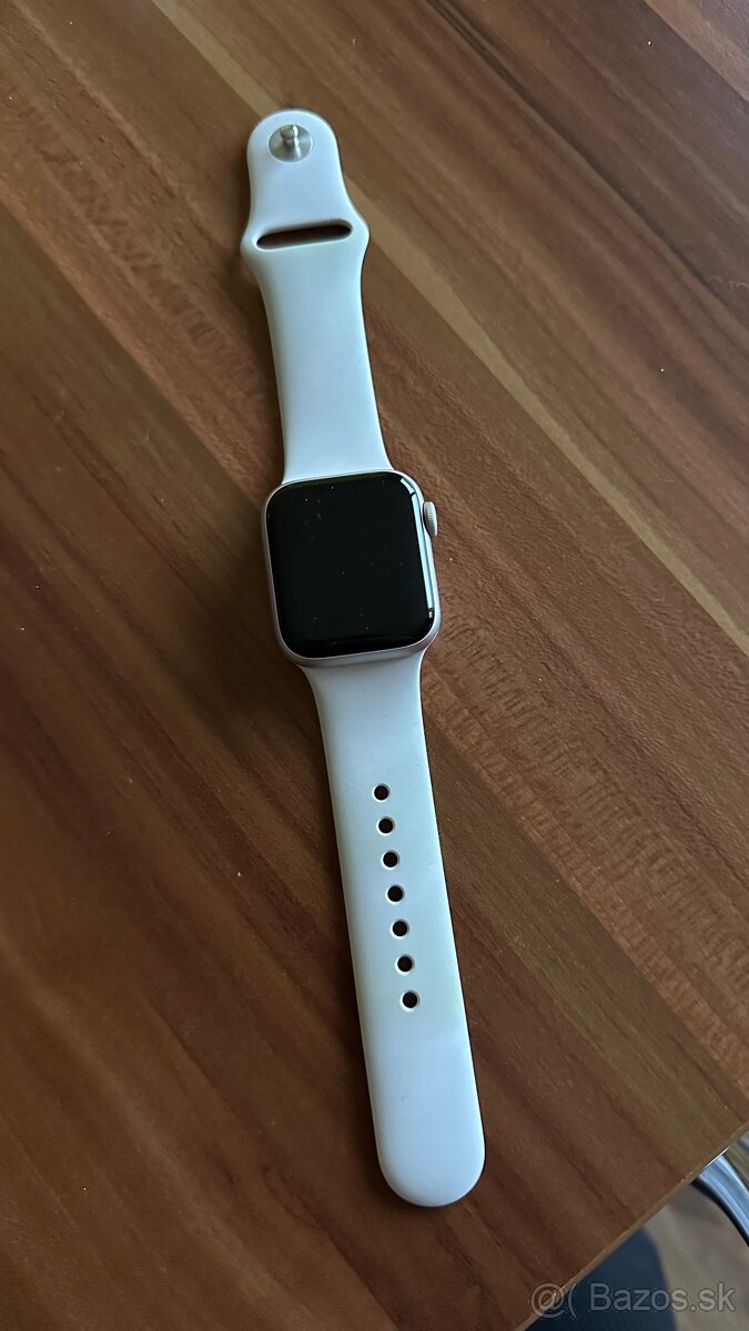 Apple hodinky SE - 2