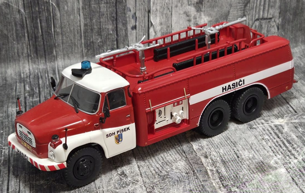TATRA 148 CAS 32 1:43 - 2